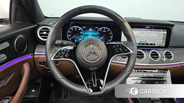 Mercedes-Benz E-Class W213 2022 Белый из Кореи, фото 4