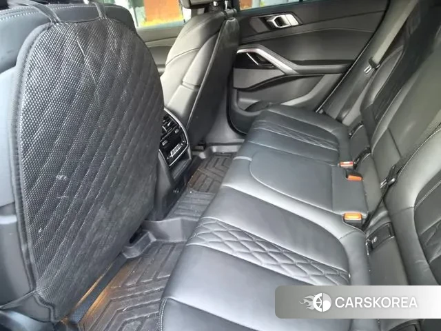 BMW X6 (G06) 2024 Небесно-голубой из Кореи, фото 4