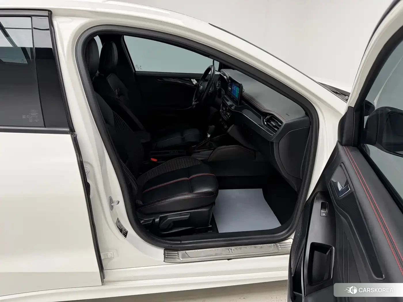 Ford Fox 2023 Белый из Китая, фото 4