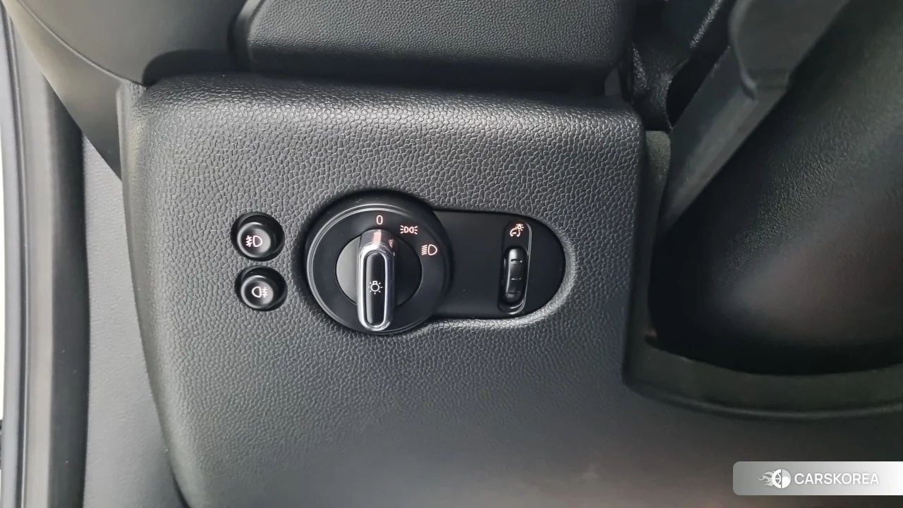 Mini Cooper 2018 Жемчужный цвет из Кореи, фото 4