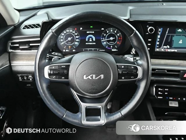 Kia K5 3rd generation 2023 Черный из Кореи, фото 4