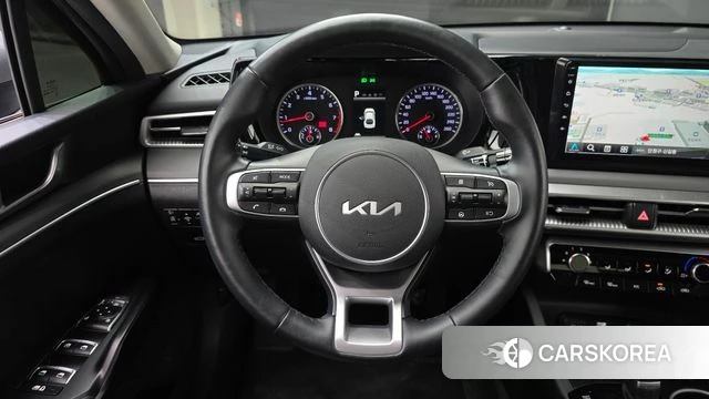 Kia K5 3rd generation 2022 Серебристо-серый из Кореи, фото 4