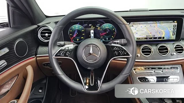 Mercedes-Benz E-Class W213 2023 Белый из Кореи, фото 4