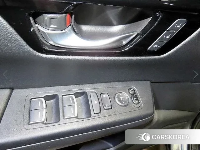 Honda CR-V 6th generation 2023 Серебристо-серый из Кореи, фото 4