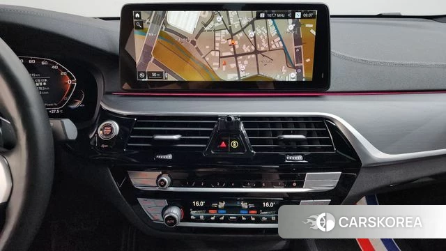 BMW 6 Series GT (G32) 2022 Черный из Кореи, фото 4