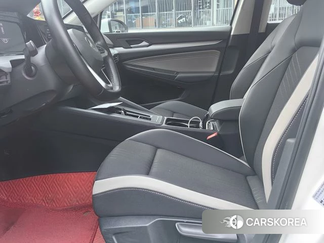 Volkswagen Golf 2021 Белый из Китая, фото 4