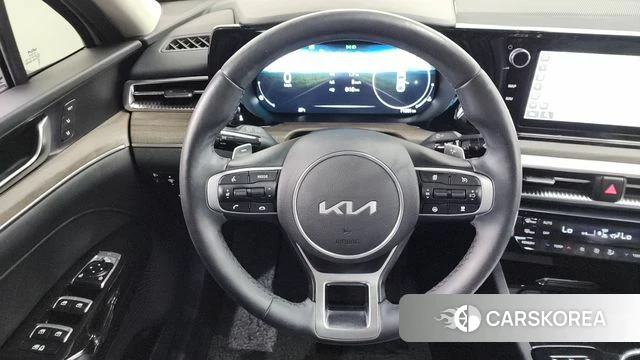 Kia K5 3rd generation 2023 Белый из Кореи, фото 4