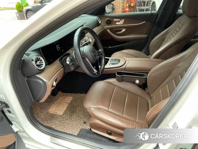 Mercedes-Benz E-Class W213 2020 Белый из Кореи, фото 4