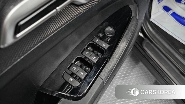 Kia Sportage 5th Generation Hybrid 2022 Черный из Кореи, фото 4