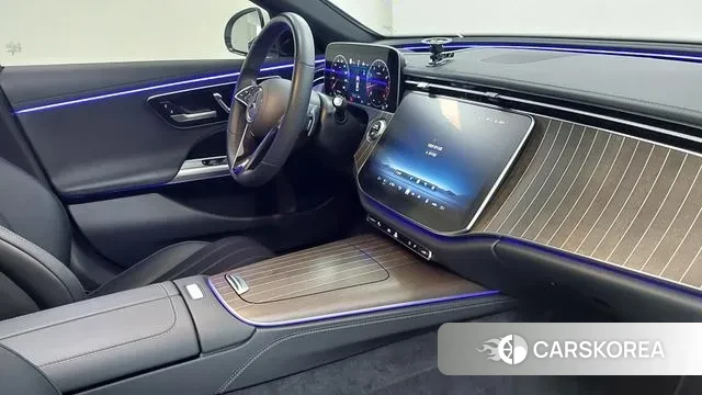 Mercedes-Benz E-Class W214 2024 Белый из Кореи, фото 4