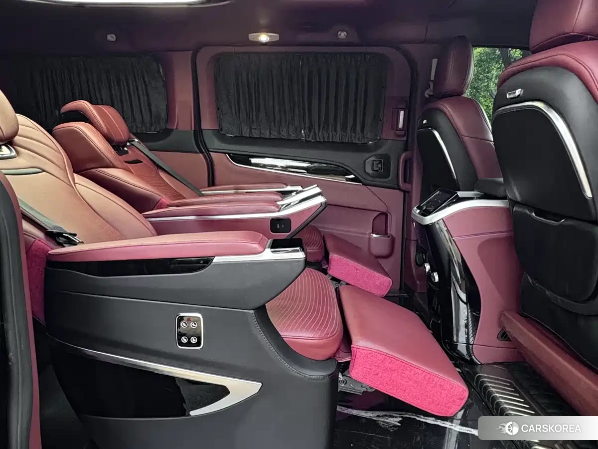 Ford Tourneo 2025 Черный из Китая, фото 4