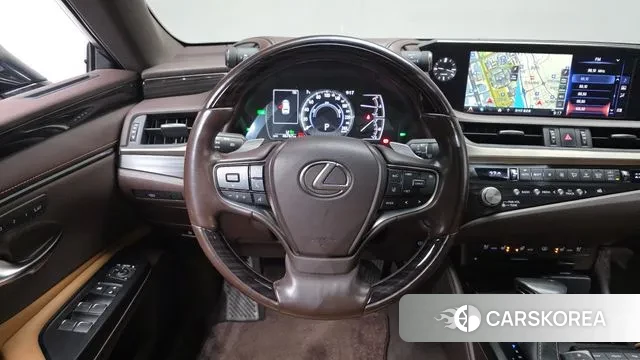 Lexus ES300h 7th generation 2020 Черный из Кореи, фото 4
