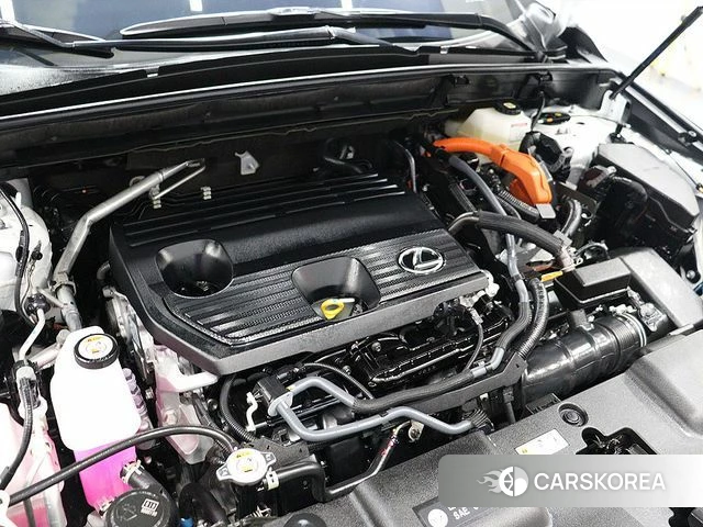 Lexus NX350h Second generation 2025 Белый из Кореи, фото 4