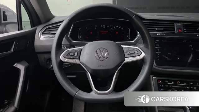 Volkswagen Tiguan second Generation 2021 Серый из Кореи, фото 4