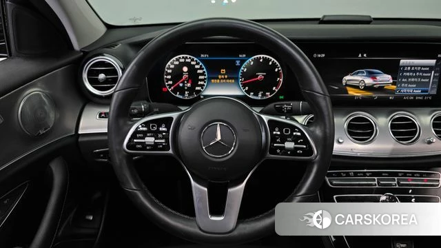 Mercedes-Benz E-Class W213 2019 Черный из Кореи, фото 4