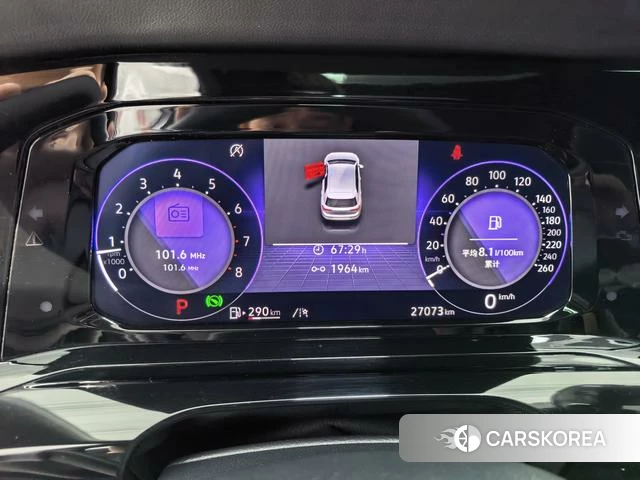 Volkswagen Golf 2023 Темно-серый из Китая, фото 4