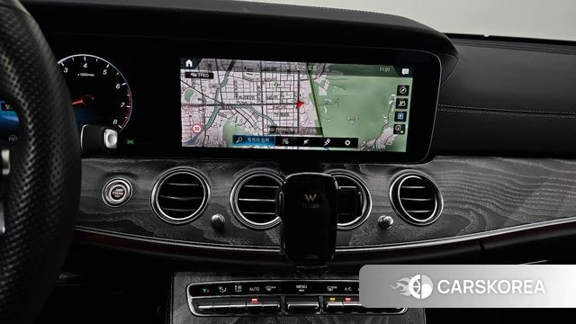 Mercedes-Benz E-Class W213 2022 Серый из Кореи, фото 4