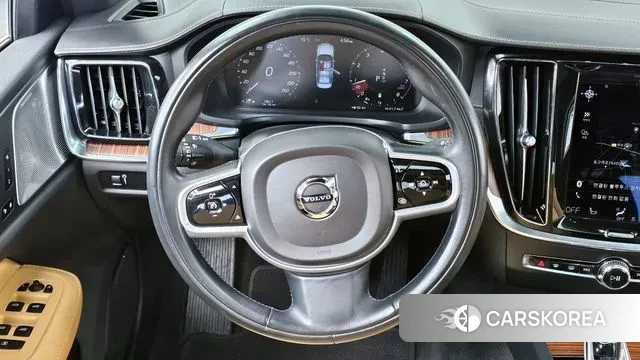 Volvo S60 3rd generation 2021 Белый из Кореи, фото 4