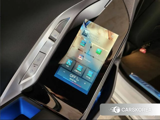 BMW 7 Series (G70) 2024 Белый из Кореи, фото 4