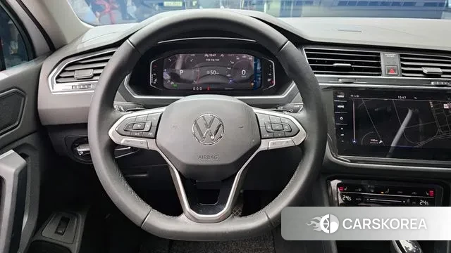 Volkswagen Tiguan second Generation 2022 Белый из Кореи, фото 4