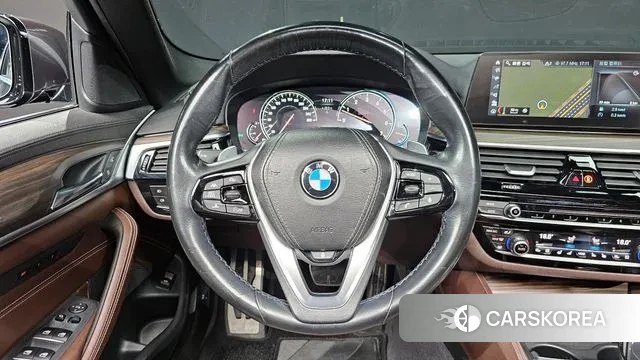 BMW 5 Series (G30) 2018 Серый из Кореи, фото 4