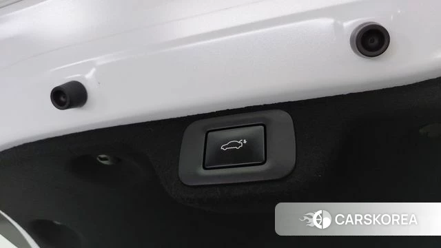 Toyota Crown Crossover 2024 Белый из Кореи, фото 4