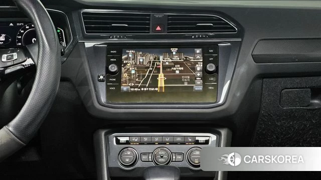 Volkswagen Tiguan second Generation 2020 Белый из Кореи, фото 4
