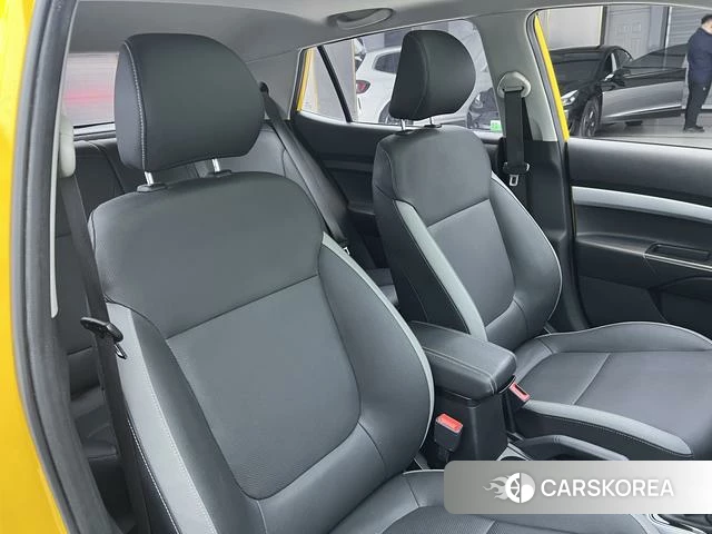 Kia Yi Ran 2022 Желтый из Китая, фото 4