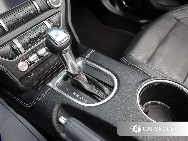 Ford Mustang 2021 Черный из Кореи, фото 4