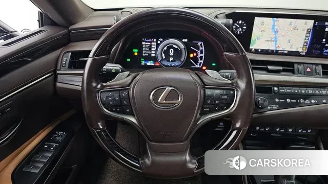 Lexus ES300h 7th generation 2018 Серебристо-серый из Кореи, фото 4