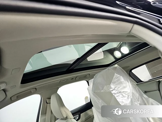 Volvo XC60 second Generation 2026 Черный из Кореи, фото 4
