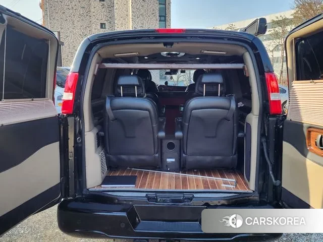 GMC Savana 2019 Черный из Кореи, фото 4