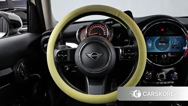 Mini Cooper 2022 Белый из Кореи, фото 4