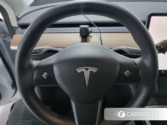 Tesla Model Y 2021 Белый из Кореи, фото 4