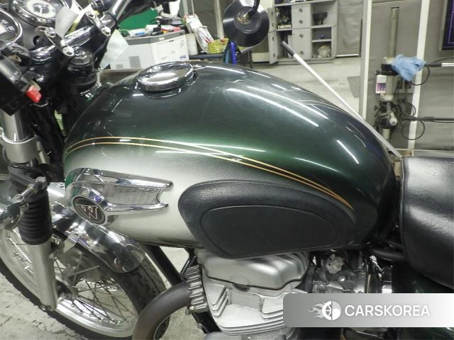 Проданный Kawasaki W800 2012 из Японии