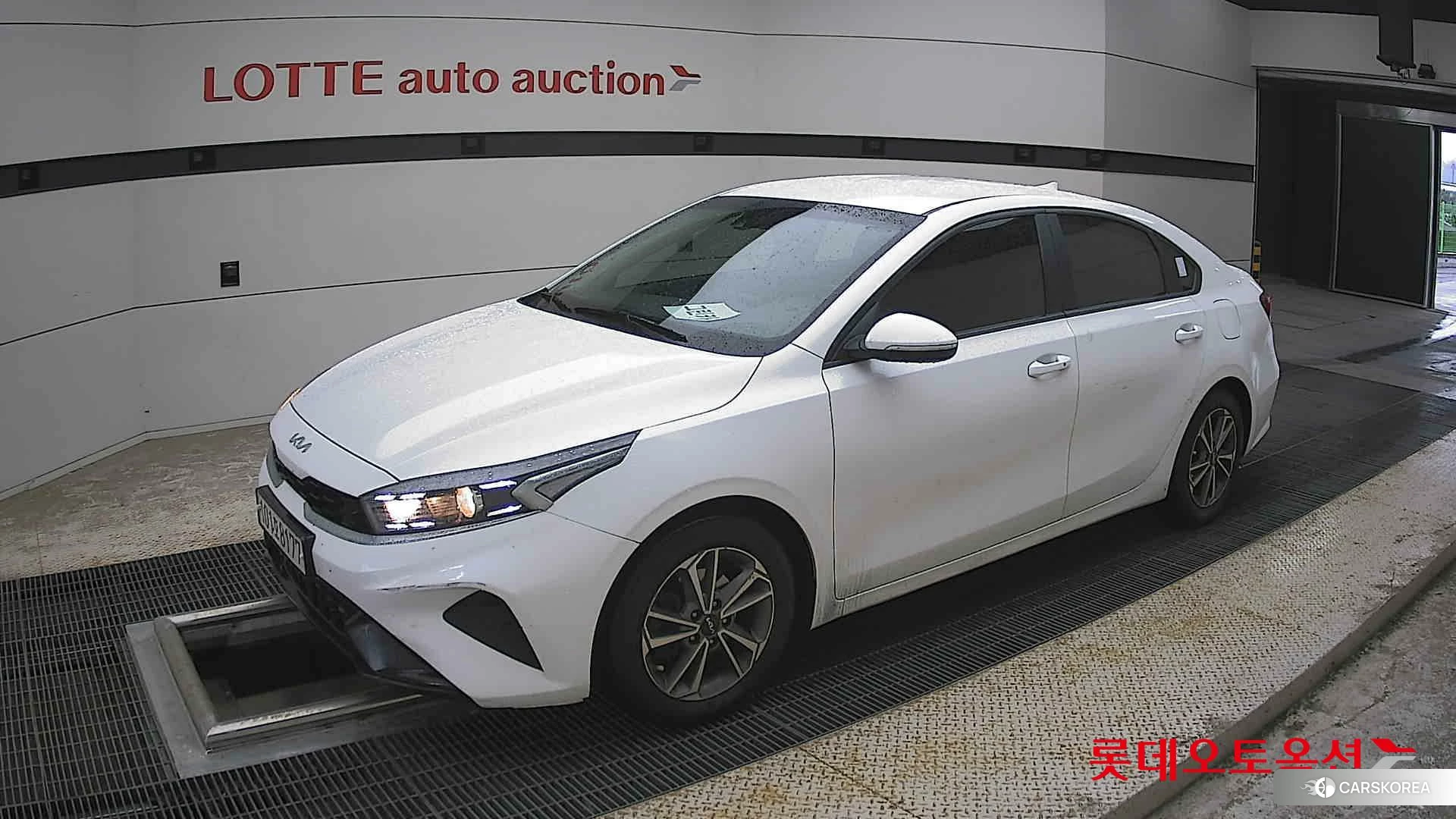 Kia K3 2022 Белый из Кореи, фото 4