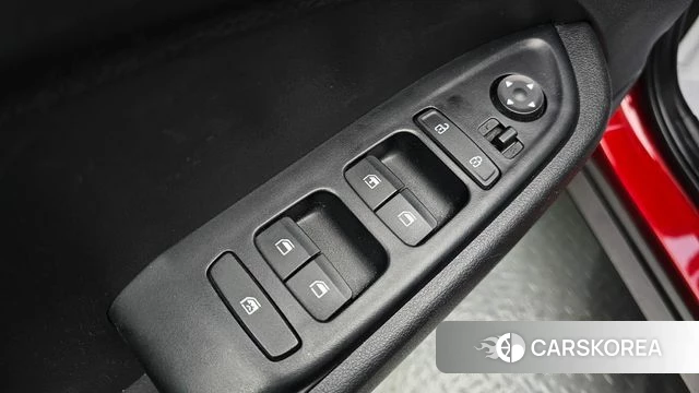 Hyundai Venue 2019 Красный из Кореи, фото 4