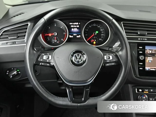 Volkswagen Tiguan second Generation 2020 Черный из Кореи, фото 4