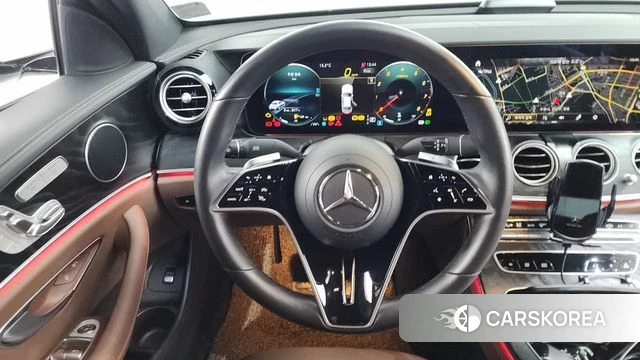 Mercedes-Benz E-Class W213 2023 Белый из Кореи, фото 4