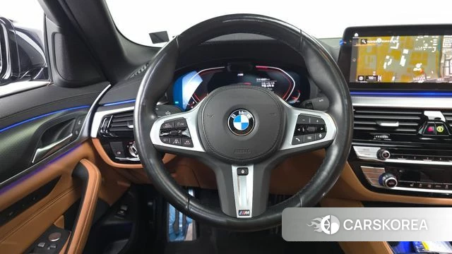 BMW 5 Series (G30) 2023 Черный из Кореи, фото 4