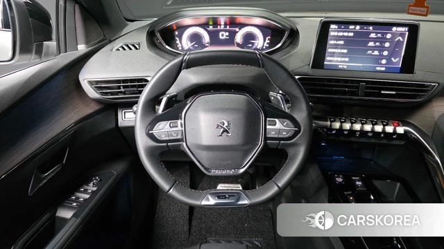 Peugeot 5008 second generation 2024 Белый из Кореи, фото 4