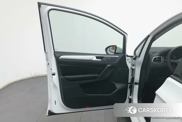 Volkswagen Golf*Jiayu 2018 Белый из Китая, фото 4