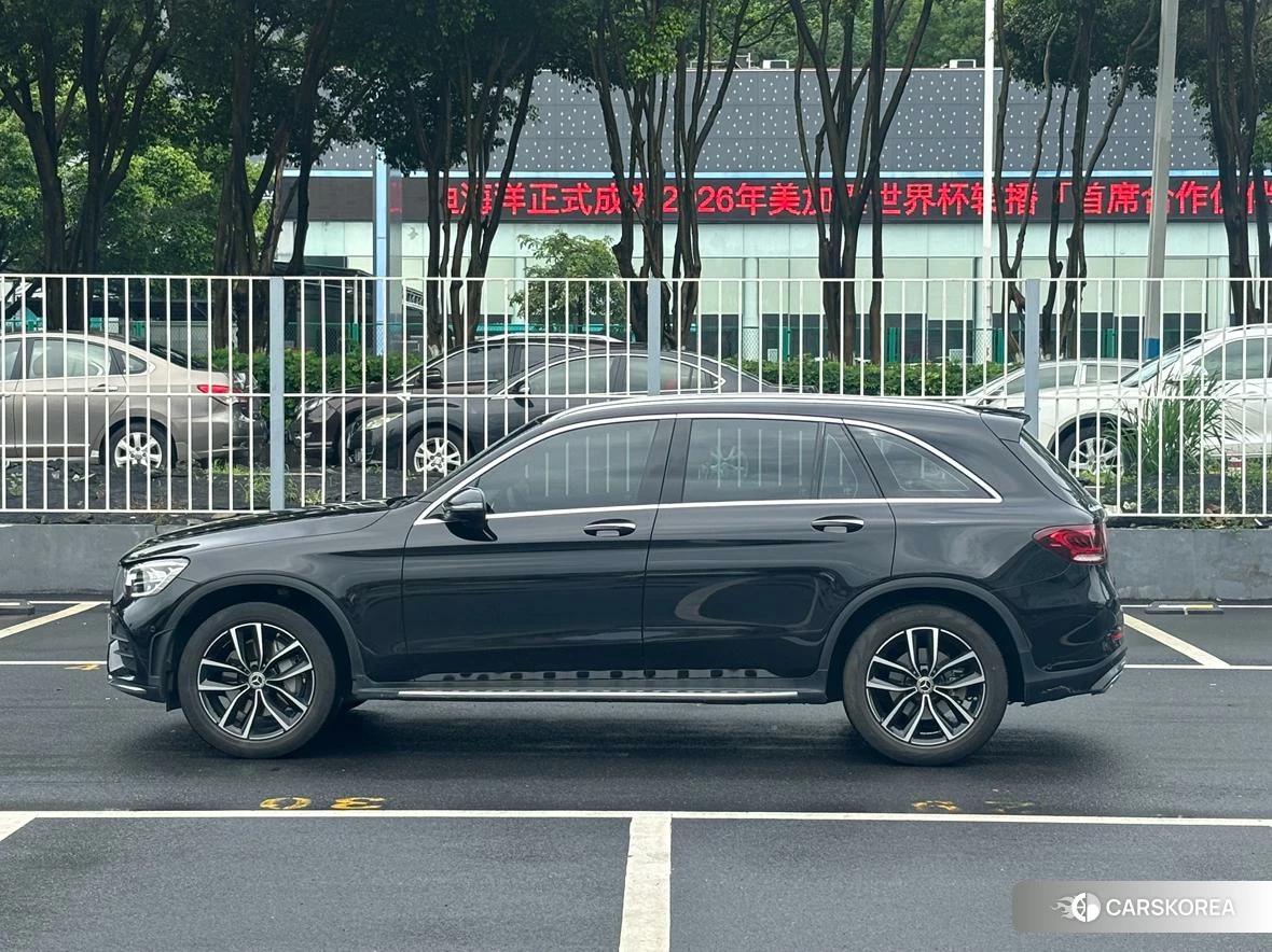 Mercedes-Benz GLC 2020 Черный из Китая, фото 4