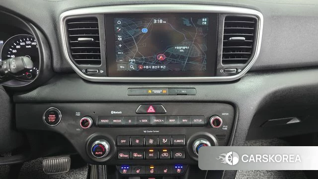 Kia Sportage The Bold 2021 Серебристо-серый из Кореи, фото 4