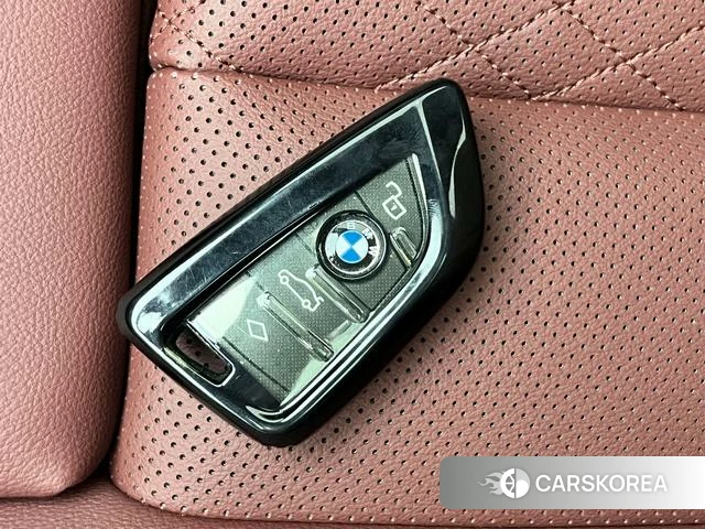 BMW 3 series 2024 Белый из Китая, фото 4