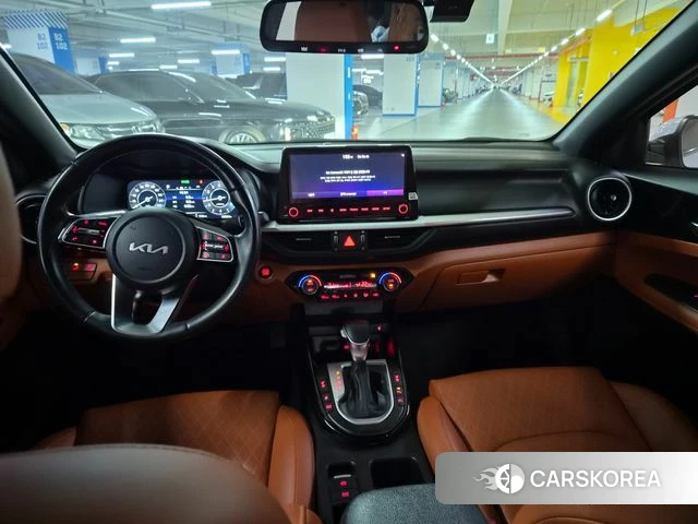 Kia The New K3 2nd generation 2021 Белый из Кореи, фото 4