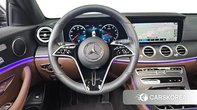 Mercedes-Benz E-Class W213 2023 Черный из Кореи, фото 4