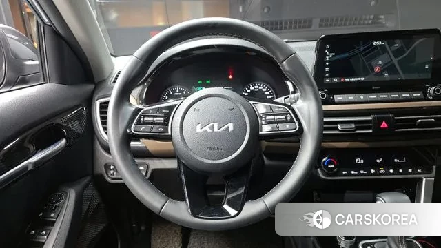 Kia Seltos 2022 Серый из Кореи, фото 4