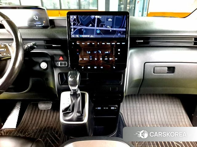 Hyundai Staria 2022 Серебристо-серый из Кореи, фото 4