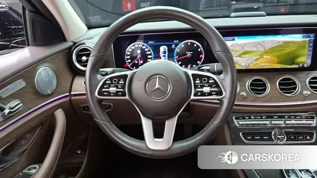 Mercedes-Benz E-Class W213 2018 Черный из Кореи, фото 4